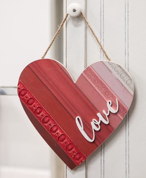 Picture of Love Wooden Heart Hanger